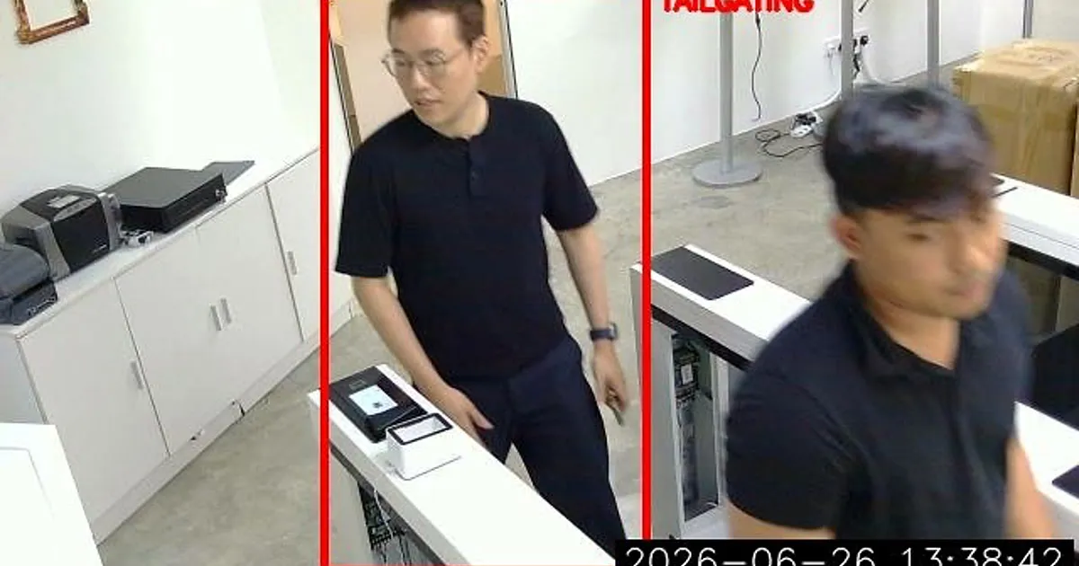 QSentry AI demonstration detecting two people entering together